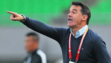 Luis García, en una imagen de archivo de su etapa entrenando en China.