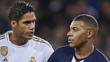 Varane y Mbapp&eacute;, en el duelo de la Champions de la pasada temporada.