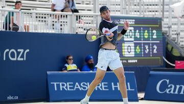 Nicolás Jarry se instaló en la segunda ronda de Paris-Bercy tras derrotar a Alexei Popyrin (39°).