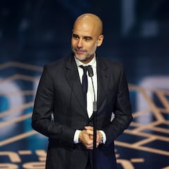 Guardiola sale en defensa de Xavi y pide un paso adelante a los jugadores