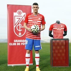 Adrián Marín se marchará cedido al Famaliçao de Portugal