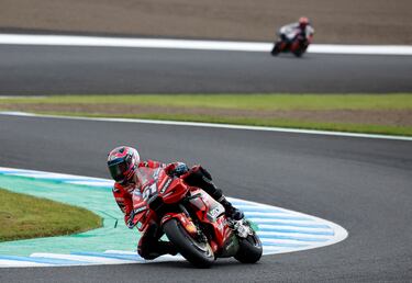 Michele Pirro durante la carrera del Gran Premio de Japón de Moto GP.
