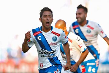Ganó el bicampeonato con los Pumas en el inicio de su carrera, estuvo en el último ítulo del Atlante, se llevó el apertura 2011 con Tigres e incluso consiguió una Supercopa MX con el Puebla.