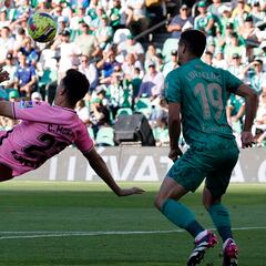 Una chilena “inolvidable” a lo Hugo Sánchez aunque envuelta en dolor