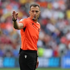 Who is Felix Zwayer? Controversial referee for the England - Netherlands Euro 2024 semifinal