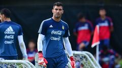 Puebla está interesado en el arquero Mariano Andújar