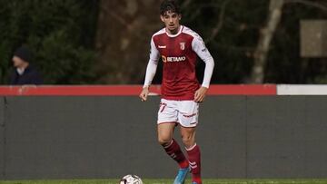 OEIRAS, PORTUGAL - JANUARY 4: Francisco Trincao of SC Braga in action during the Liga NOS match between Belenenses SAD and SC Braga at Estadio Nacional on January 4, 2020 in Oeiras, Portugal. (Photo by Gualter Fatia/Getty Images)