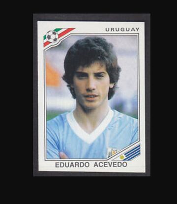 Logró la regularidad en Universidad de Concepción. En su paso como futbolista destacó en sus selección y en La Coruña en 86-87.