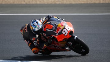 Le Mans (France), 14/05/2023.- Spanish rider Daniel Holgado in action during the Moto3 race at the French Motorcycling Grand Prix in Le Mans, France, 14 May 2023. (Motociclismo, Ciclismo, Francia) EFE/EPA/YOAN VALAT
