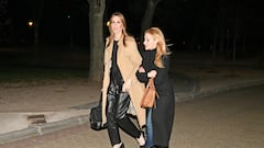 Familiares y amigos dan el último adiós a Laura Valenzuela