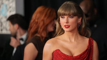 Taylor Swift apareci¨® en el Caesars Superdome para apoyar a Travis Kelce en el Super Bowl LIX contra los Philadelphia Eagles.