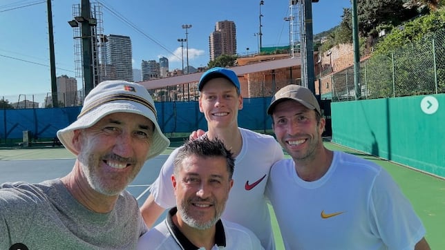 Sinner mejora su volea con un especialista: Radek Stepanek