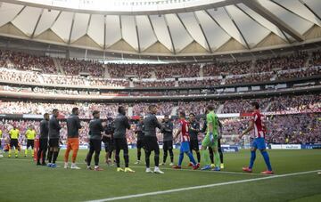 El Elche le hace el pasillo al Atlético de Madrid, campeón de la pasada Liga. 