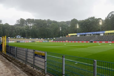El Stade Joseph Marien es el estadio donde juega el Royale Union Saint-Gilloise, y es uno de los recintos más históricos y pintorescos del fútbol belga. Inaugurado en 1919, cuenta con un aforo de 9.000 espectadores.
