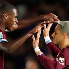 Chicharito se reencuentra con el gol en la Copa de la Liga