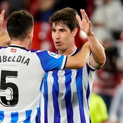 La Real sigue la estela de Madrid y Atlético y pone en jaque a Robert Moreno