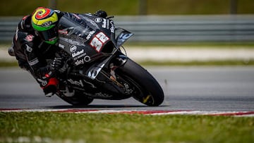 "Pilotar la Aprilia es como ir a cenar con una hermosa mujer"