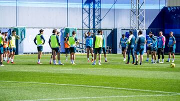 El Málaga en los prolegómenos de un entrenamiento.