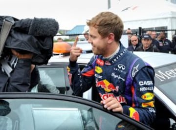 El piloto de Red Bull Sebastian Vettel celebra la pole del GP de Canadá