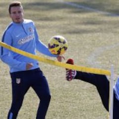 Pizzi: “Correa aportará más imaginación que Agüero”