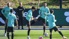 Cristiano ronaldo calentando