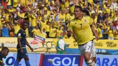 Carlos Bacca marcó dos goles en el triunfo 3-1 ante Ecuador por la sexta fecha de las Eliminatorias a Rusia 2018.