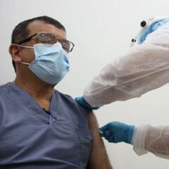 Vacunación mayores 55 años en Colombia: qué hacer para inscribirme y cuándo me podría tocar