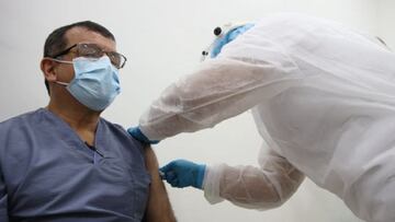 Vacunación mayores 55 años en Colombia: qué hacer para inscribirme y cuándo me podría tocar