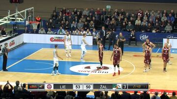 Jasikevicius se volvió loco: gesto lamentable a los árbitros