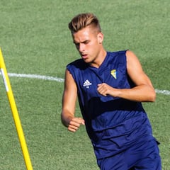 El lateral Brian Oliván a punto de cerrar con el Mallorca