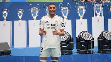 16/07/24 PRESENTACION MBAPPE ESTADIO SANTIAGO BERNABEU REAL MADRID