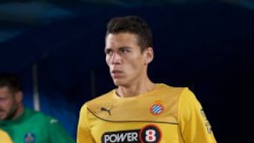 El defensa mexicano ya no jugará con el PSV.