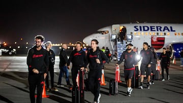 El Flamengo, con Filipe Luis a la cabeza, en su llegada a Perú.