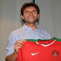 Milla debuta como técnico de Indonesia con derrota