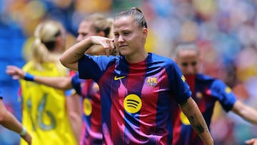 Soccer Football - Women's International Friendly - America v FC Barcelona - Estadio Ciudad de los Deportes, Mexico City, Mexico - August 24, 2025 FC Barcelona's Claudia Pina celebrates scoring their first goal REUTERS/Eloisa Sanchez