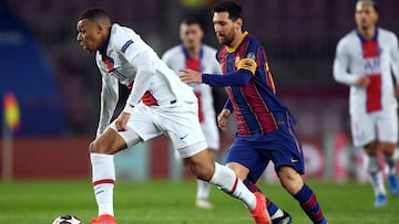 Messi y Mbappé durante la última eliminatoria del Barcelona en el Camp Nou. 