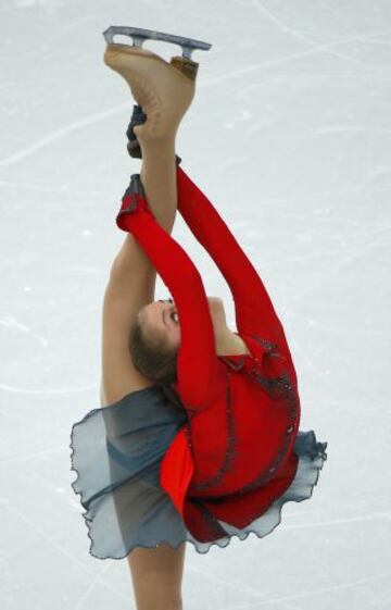 Yulia Lipnitskaya durante la competición de patinaje artístico por equipos.