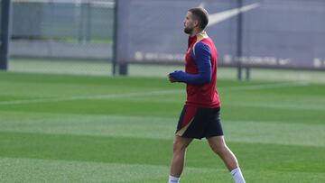 30/01/24  FC BARCELONA  ENTRENAMIENTO 
Iñigo Martinez 

