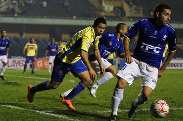 Coquimbo Unido jugó con un poco común uniforme de color azul, como alternativa en 2013.
