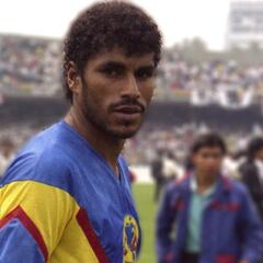 ‘Toninho’ Dos Santos sobre el Clásico: “Hoy se tienen muchos juegos, antes se formaba mayor expectativa”