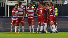 Los jugadores celebran el gol de Montoro.