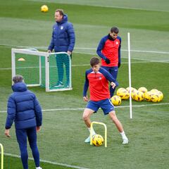 Simeone se lleva 20 jugadores a Sevilla