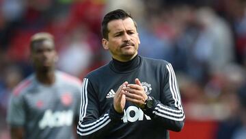 Rui Faria, dirigiendo al Manchester United.