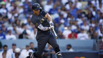 LOS ANGELES, CALIFORNIA - JULY 19: Giancarlo Stanton #27 of the New York Yankees hits a two RBI home run against the National League in the fourth inning during the 92nd MLB All-Star Game presented by Mastercard at Dodger Stadium on July 19, 2022 in Los Angeles, California.   Ronald Martinez/Getty Images/AFP
== FOR NEWSPAPERS, INTERNET, TELCOS & TELEVISION USE ONLY ==