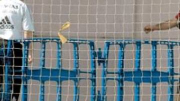 <b>EN RECUPERACIÓN. </b>Figo, el sábado pasado, abandonó Las Rozas a las doce de la mañana.