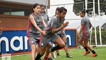 Jugadoras de América durante un entrenamiento en la Copa Libertadores Femenina.