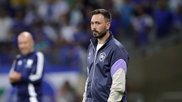 Soccer Football - Brasileiro Championship - Cruzeiro v Botafogo - Estadio Mineirao, Belo Horizonte, Brazil - December 4, 2025 Botafogo coach Davide Ancelotti REUTERS/Cris Mattos