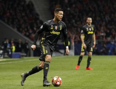 Allegri calls on Juventus to "do something extraordinary" after Atlético defeat