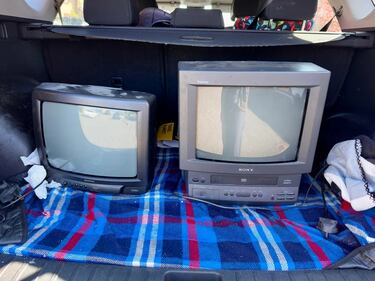 Acude a un centro de reciclaje e inmediatamente se convierte en el rey de lo retro: “Qué envidia”	