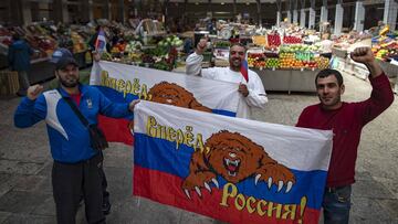 En el mercado de Kuznechny, as&iacute; como en las obras, las barber&iacute;as, los comercios y todos los lugares en general, los rusos conf&iacute;an en poder eliminar a Espa&ntilde;a.